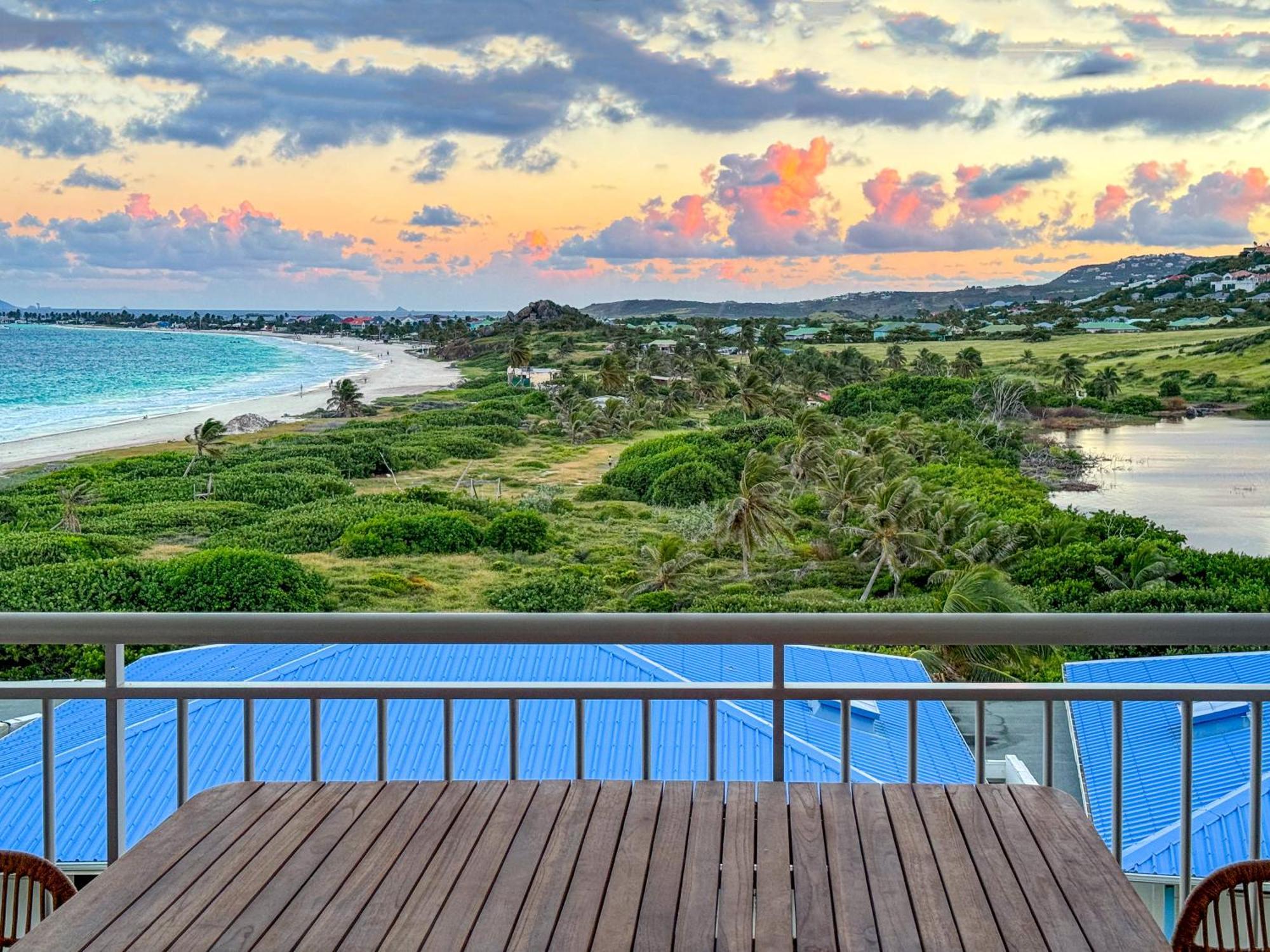 Top Floor Unit 520 Ft2 - 48 M2 With Stunning Dominant View On Ocean, St Barth, Orient Bay Cul de Sac Exteriör bild